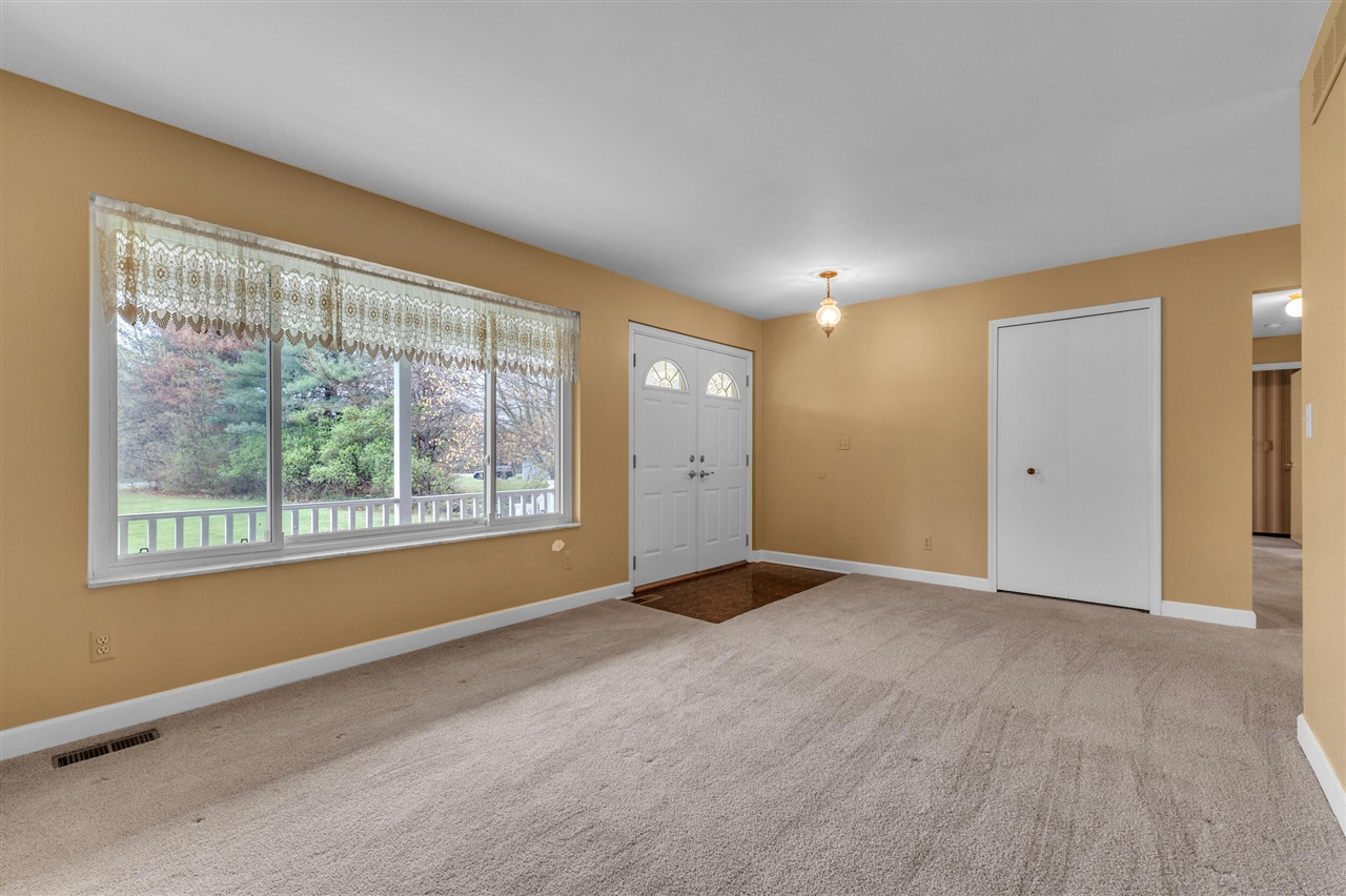 8020 Kurtland Court, Dexter, MI, 48130-9727