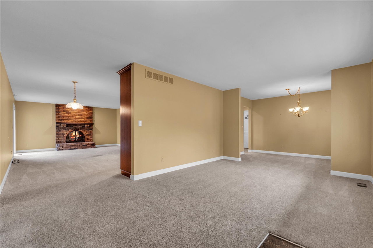 8020 Kurtland Court, Dexter, MI, 48130-9727