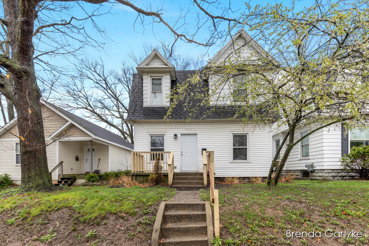 747 College Avenue, Grand Rapids, MI, 49503-1761