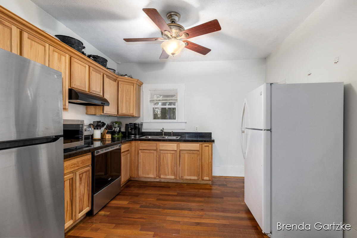 747 College Avenue, Grand Rapids, MI, 49503-1761