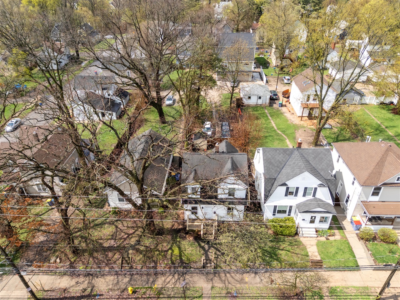 747 College Avenue, Grand Rapids, MI, 49503-1761