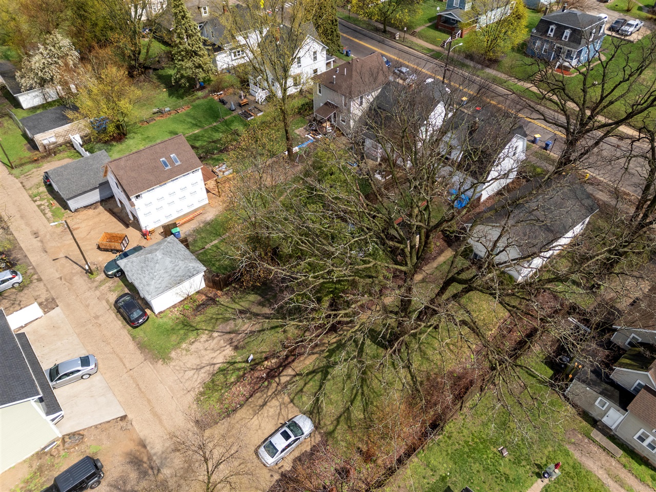 747 College Avenue, Grand Rapids, MI, 49503-1761