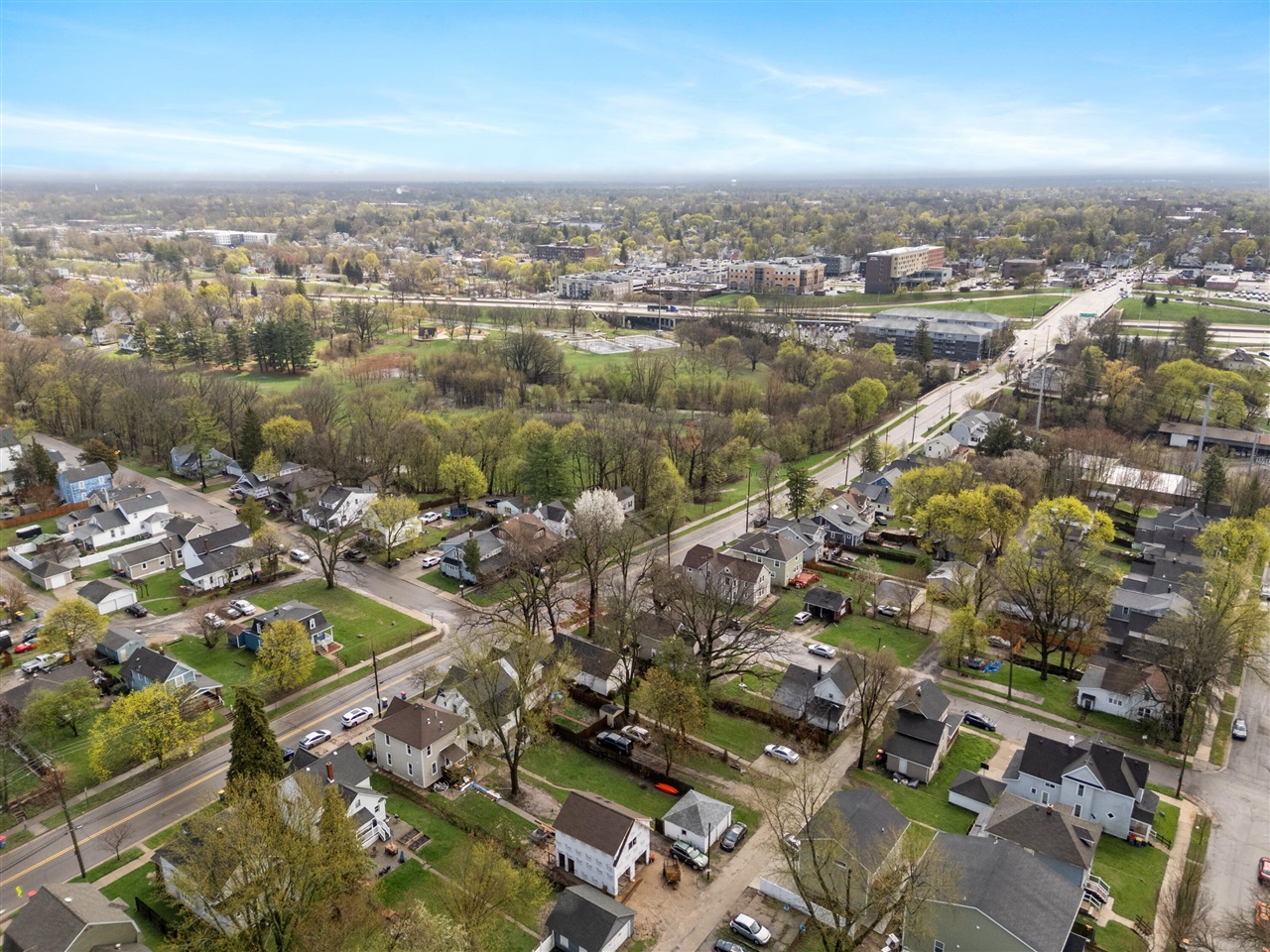 747 College Avenue, Grand Rapids, MI, 49503-1761