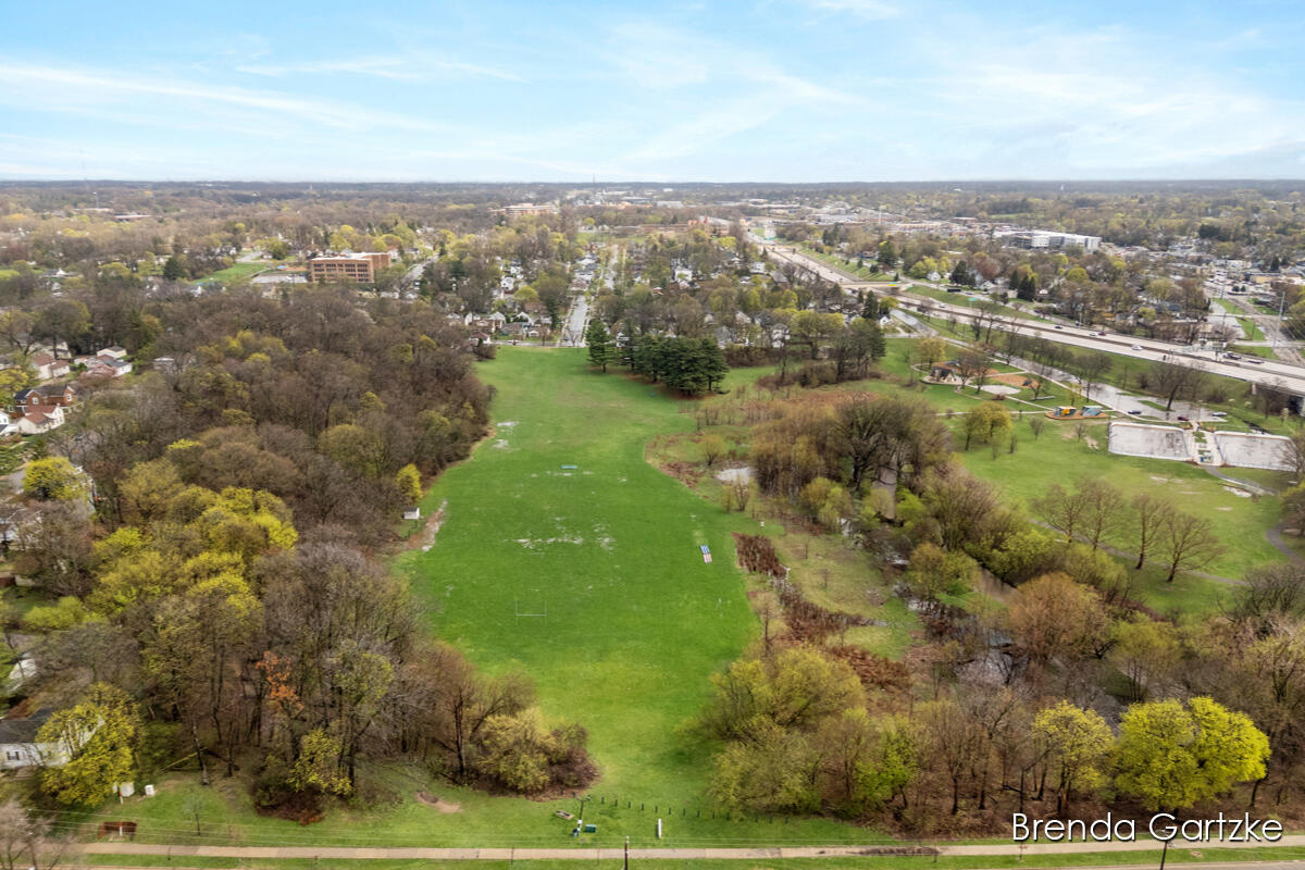 747 College Avenue, Grand Rapids, MI, 49503-1761