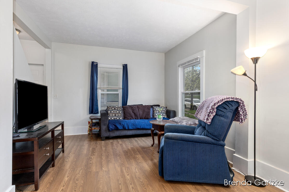 747 College Avenue, Grand Rapids, MI, 49503-1761