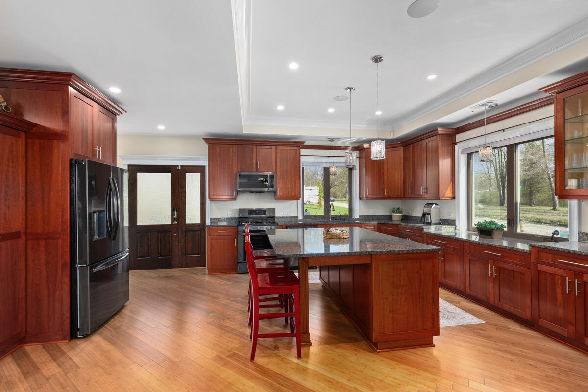 79 Pershing Street, South Haven, MI, 49090-9027