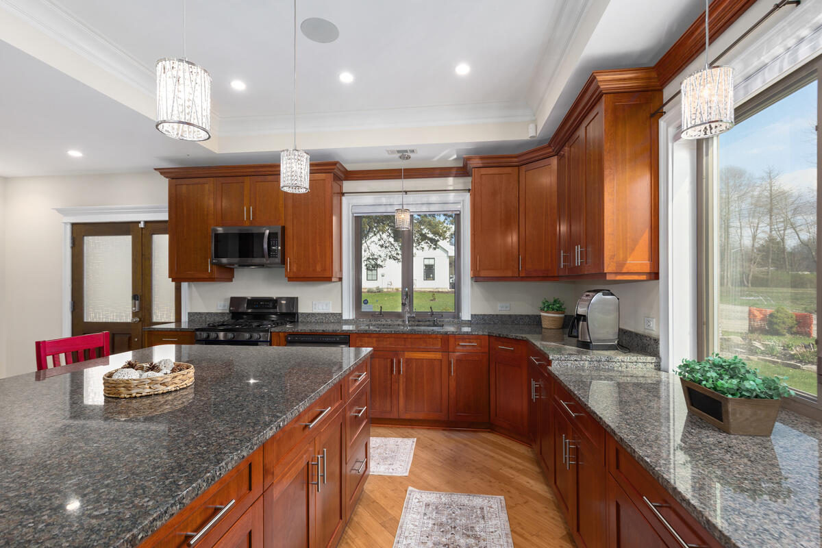 79 Pershing Street, South Haven, MI, 49090-9027