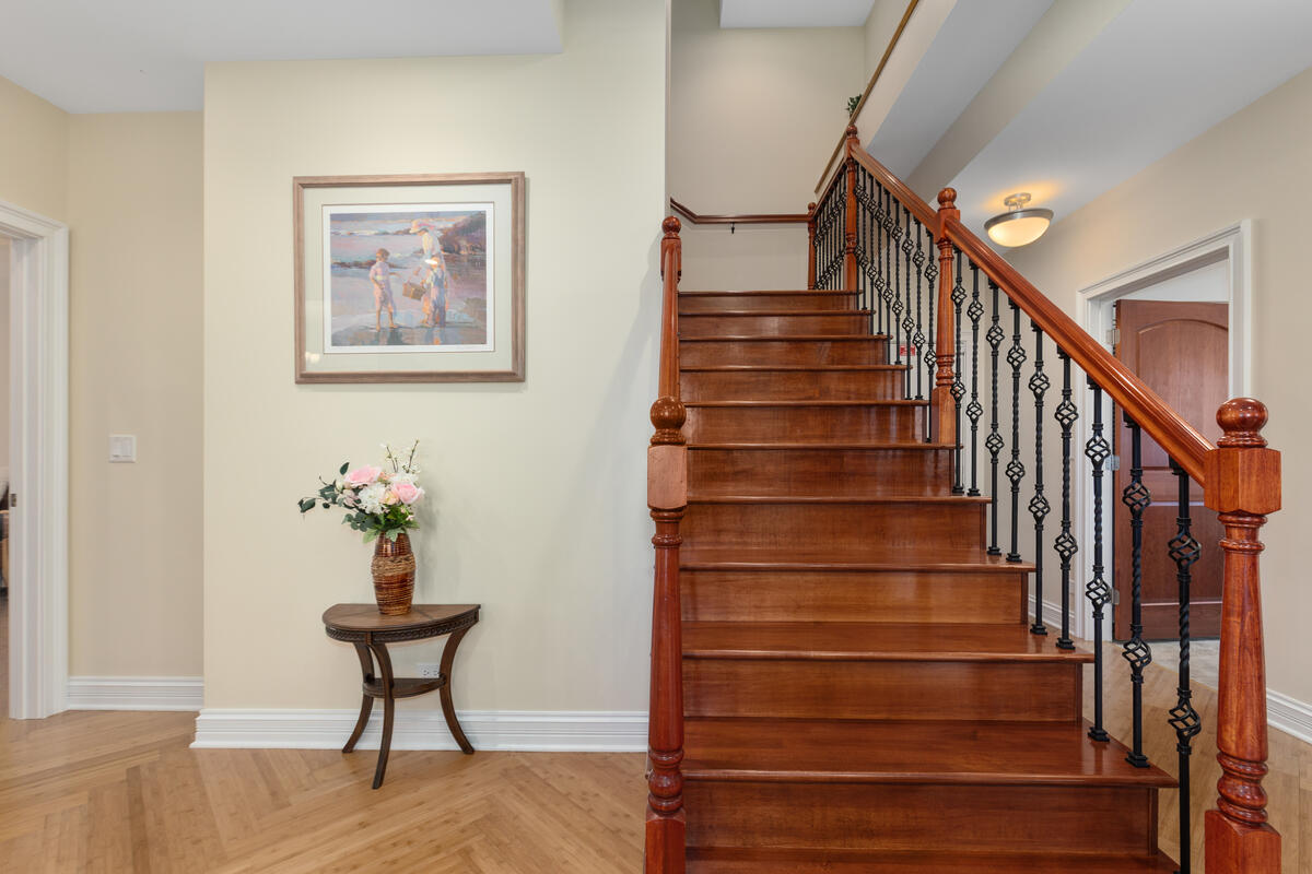 79 Pershing Street, South Haven, MI, 49090-9027