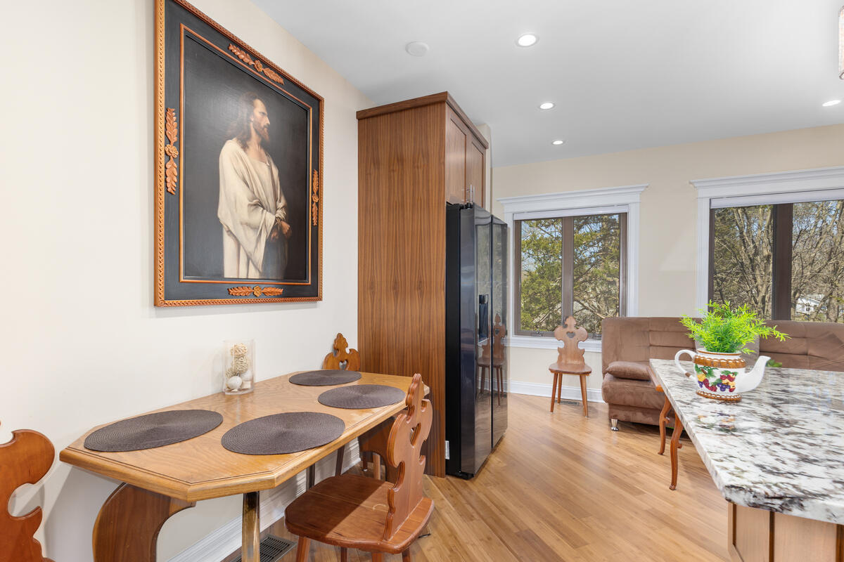 79 Pershing Street, South Haven, MI, 49090-9027