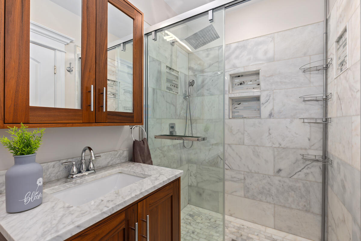 79 Pershing Street, South Haven, MI, 49090-9027