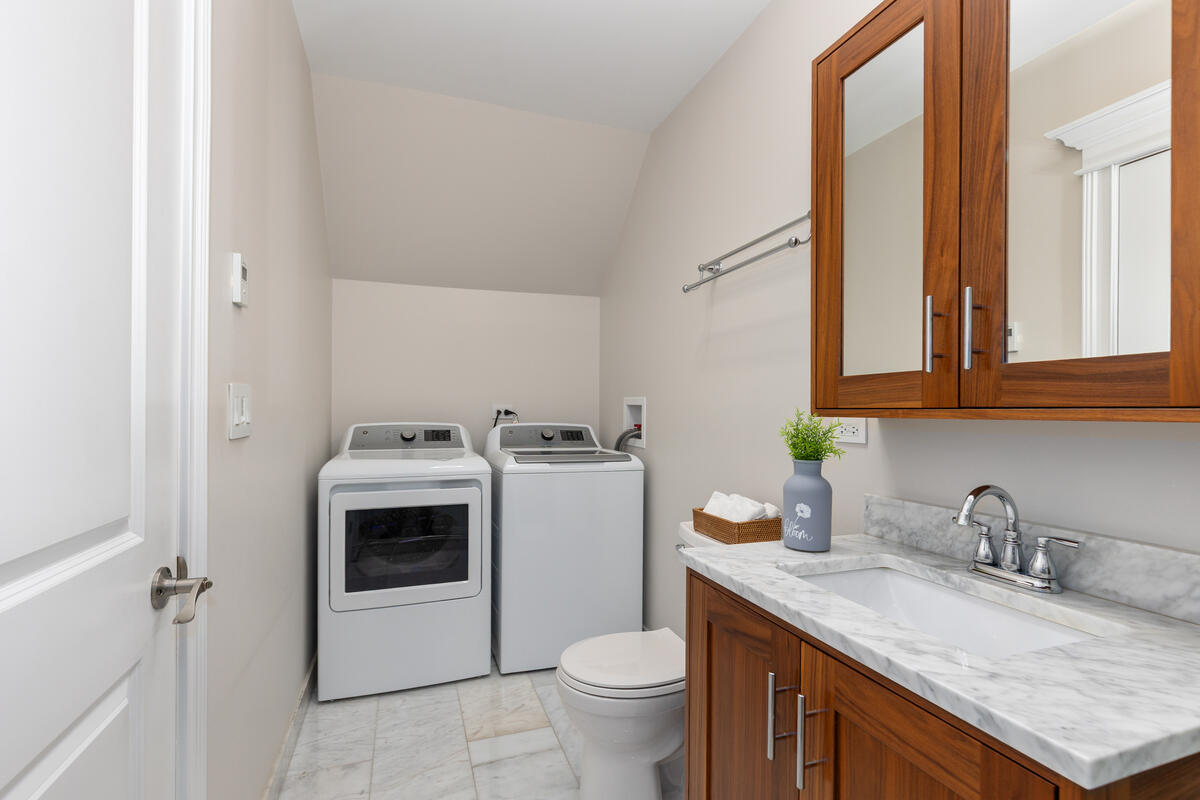 79 Pershing Street, South Haven, MI, 49090-9027