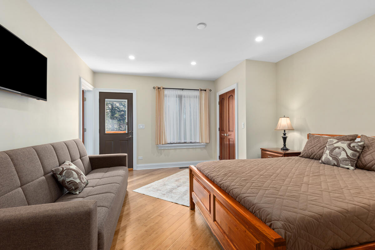 79 Pershing Street, South Haven, MI, 49090-9027