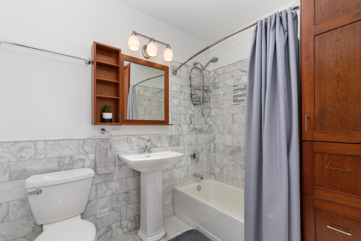 79 Pershing Street, South Haven, MI, 49090-9027