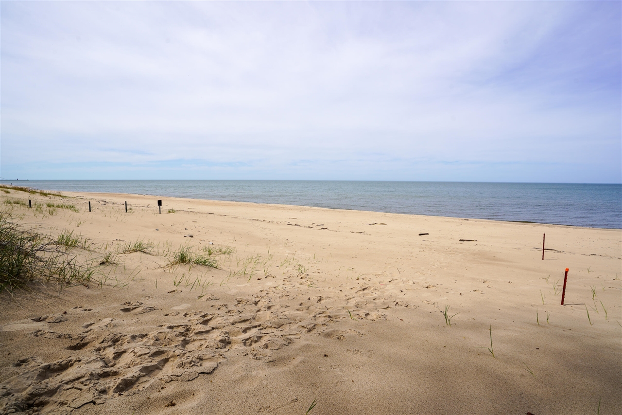 79 Pershing Street, South Haven, MI, 49090-9027