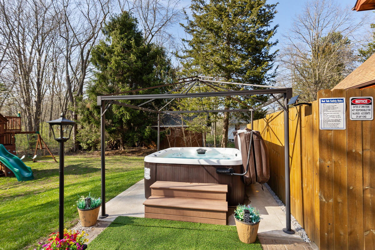 79 Pershing Street, South Haven, MI, 49090-9027