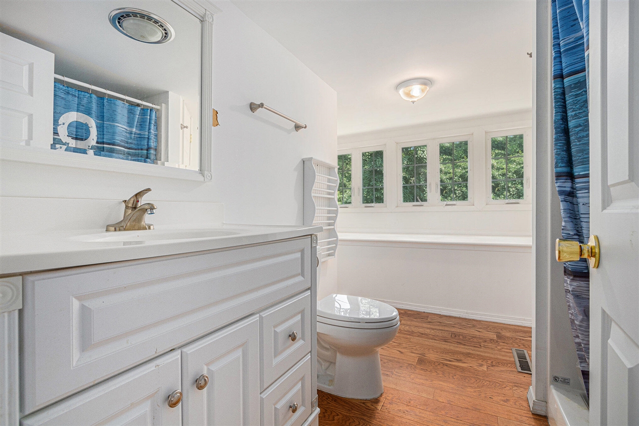 49209 Howard Avenue, New Buffalo, MI, 49117-9047