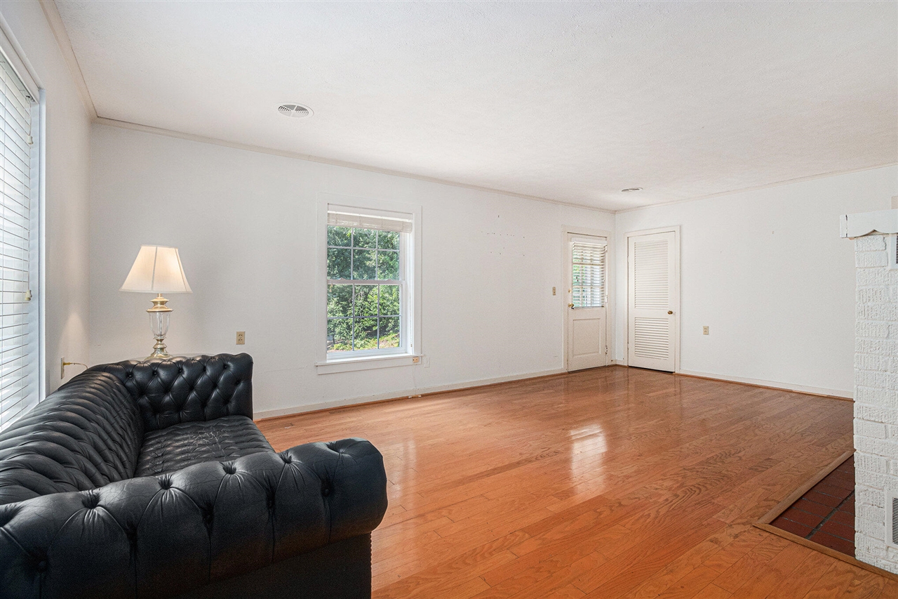 49209 Howard Avenue, New Buffalo, MI, 49117-9047