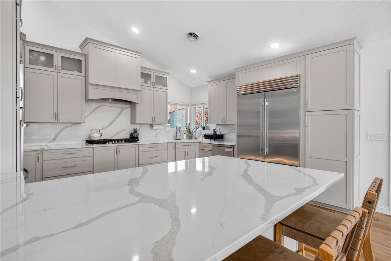 165 Trumble Lake Road, Rives Junction, MI, 49277-9729