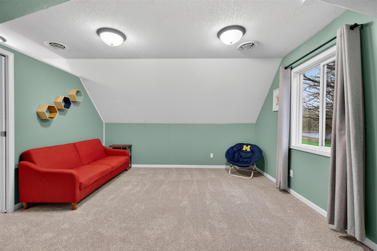 165 Trumble Lake Road, Rives Junction, MI, 49277-9729