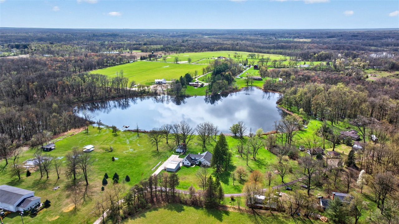 165 Trumble Lake Road, Rives Junction, MI, 49277-9729