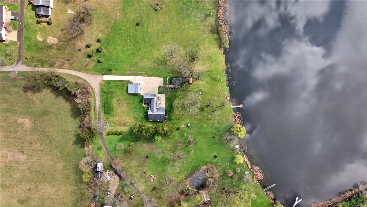 165 Trumble Lake Road, Rives Junction, MI, 49277-9729