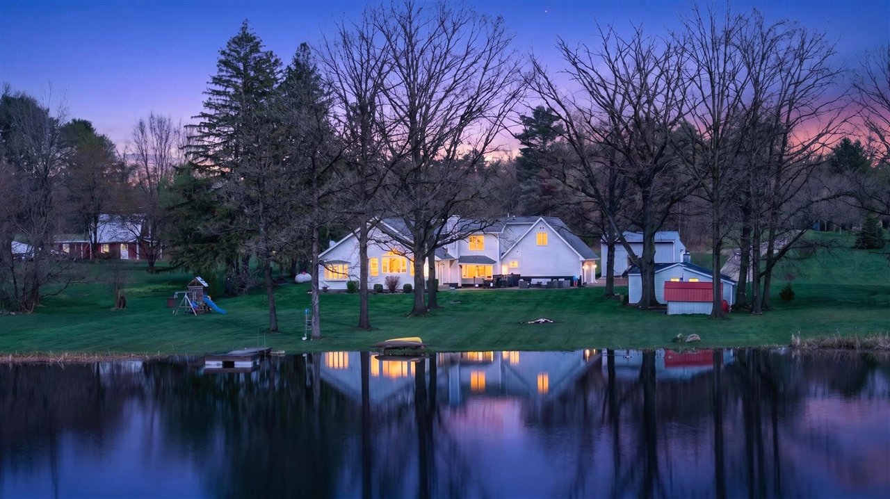 165 Trumble Lake Road, Rives Junction, MI, 49277-9729
