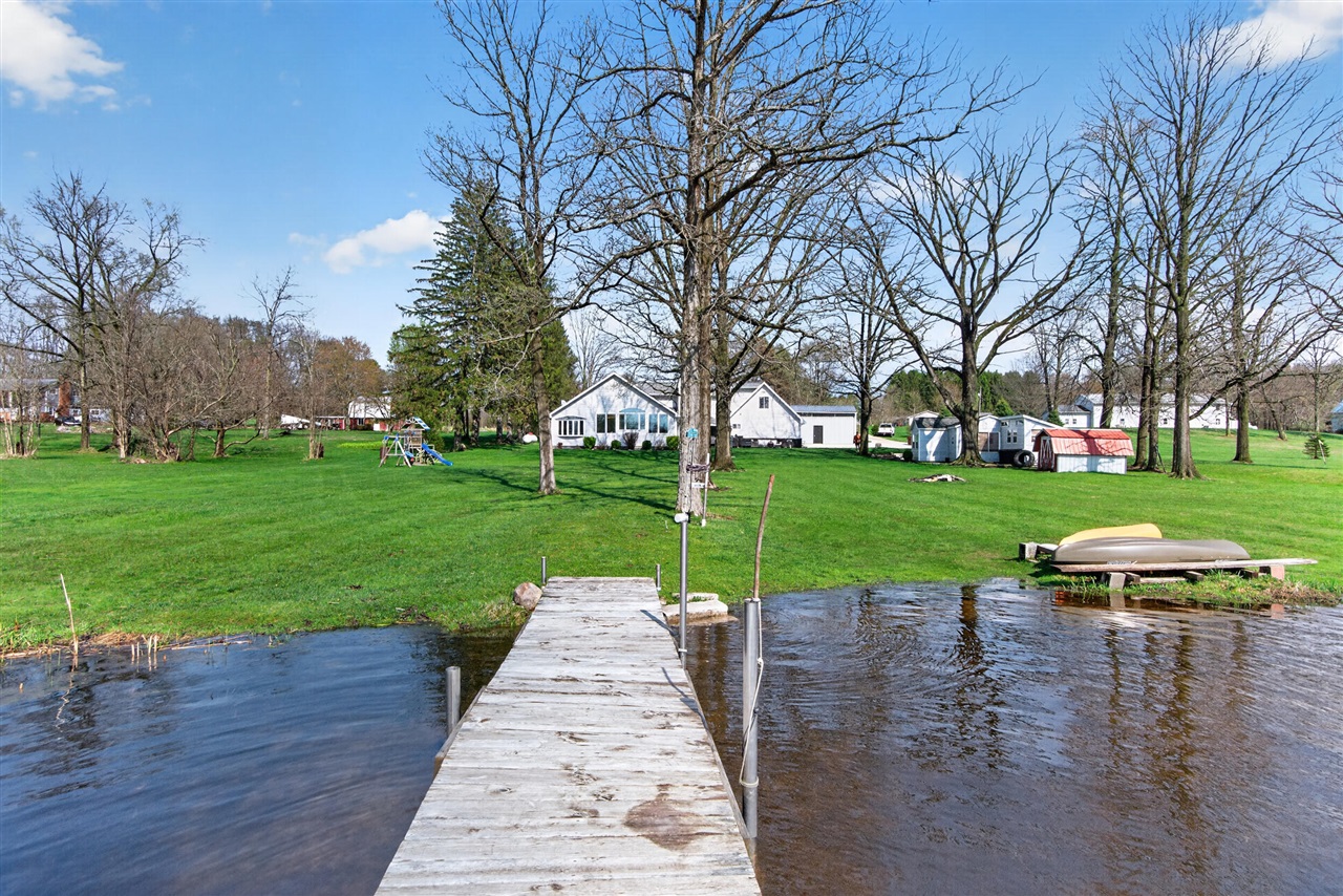 165 Trumble Lake Road, Rives Junction, MI, 49277-9729