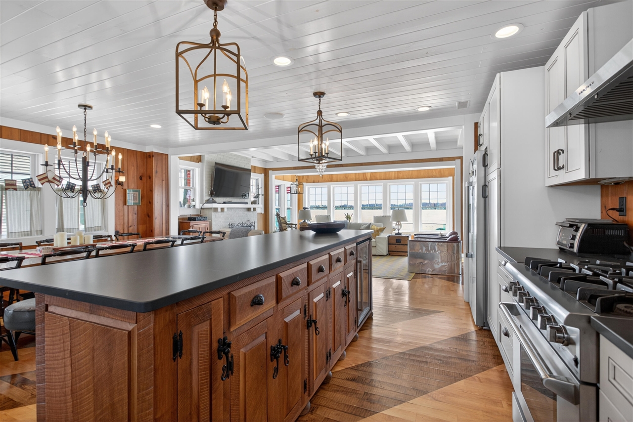 8714 Cherry Point Road, Manitou Beach, MI, 49253-9049