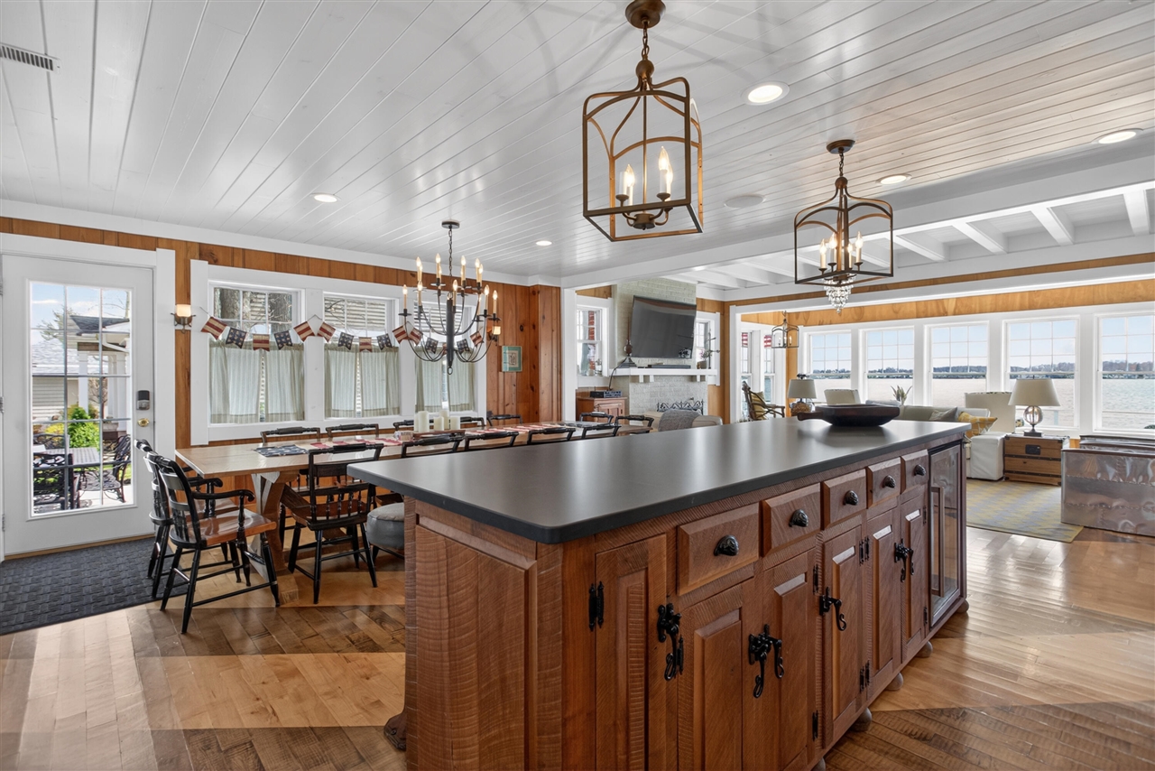 8714 Cherry Point Road, Manitou Beach, MI, 49253-9049