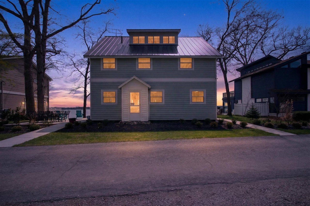 8714 Cherry Point Road, Manitou Beach, MI, 49253-9049