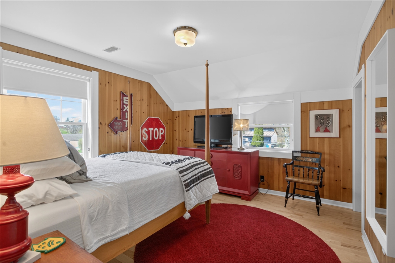 8714 Cherry Point Road, Manitou Beach, MI, 49253-9049