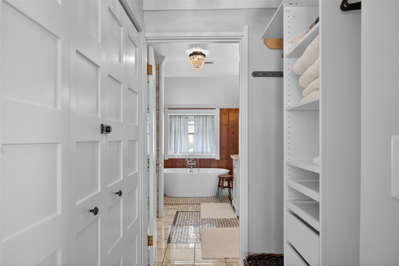 8714 Cherry Point Road, Manitou Beach, MI, 49253-9049