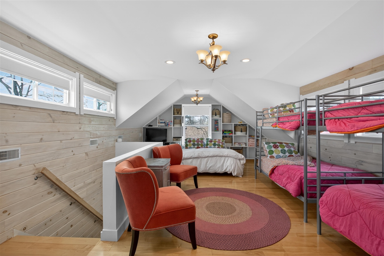 8714 Cherry Point Road, Manitou Beach, MI, 49253-9049