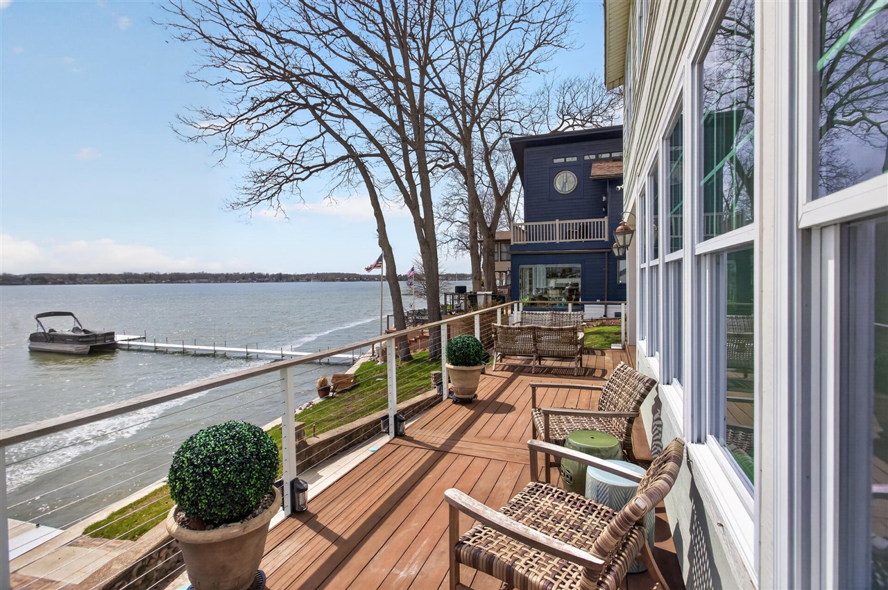 8714 Cherry Point Road, Manitou Beach, MI, 49253-9049