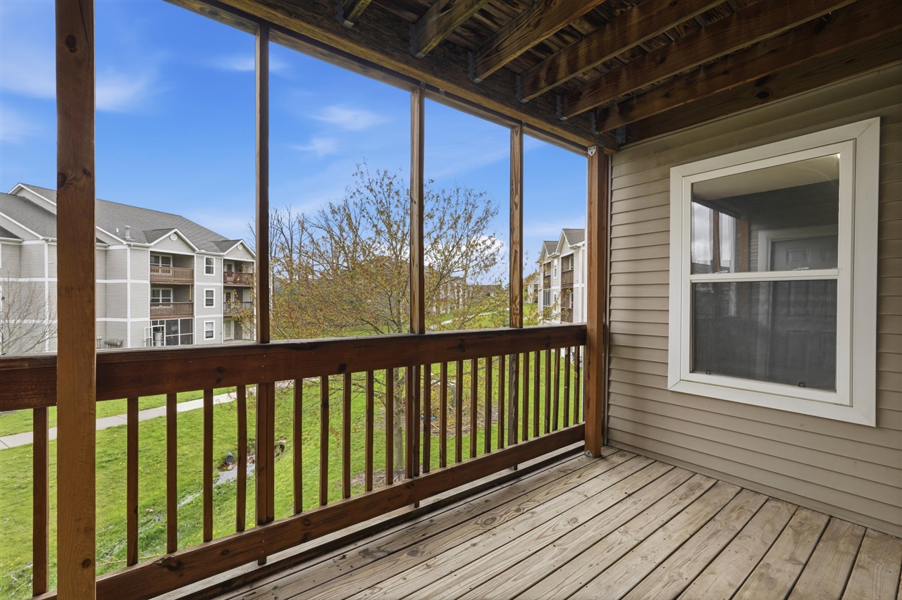1307 Millbrook, Ann Arbor, MI, 48108-5918
