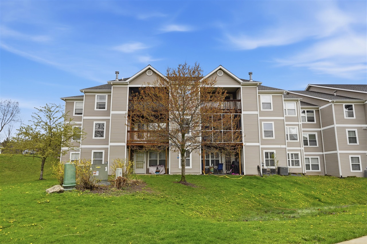 1307 Millbrook, Ann Arbor, MI, 48108-5918