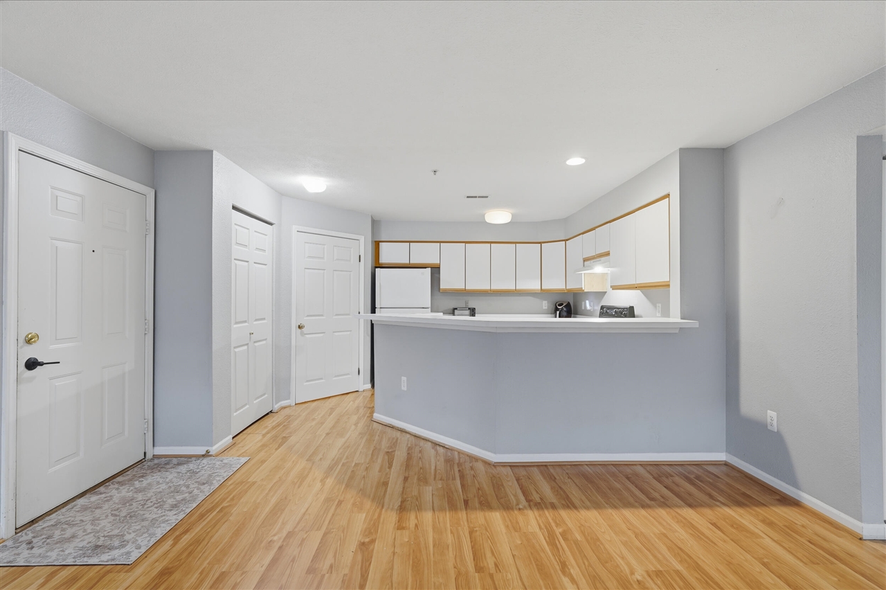 1307 Millbrook, Ann Arbor, MI, 48108-5918
