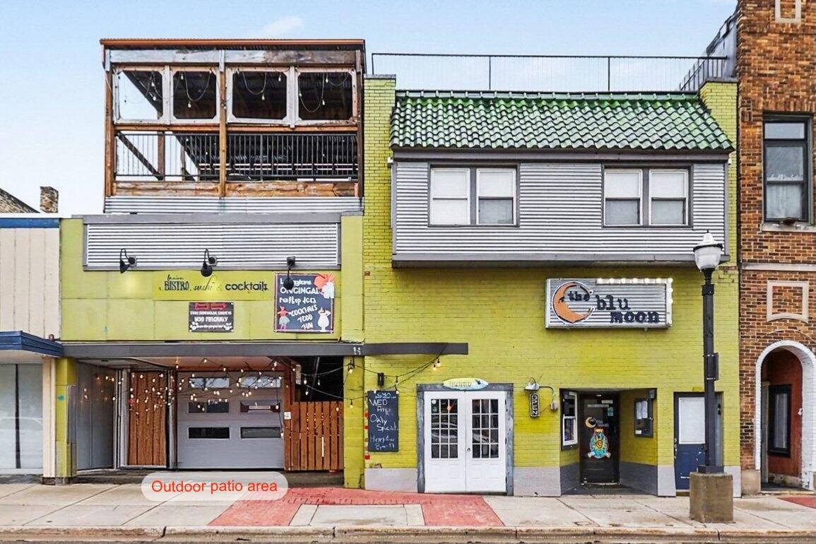 121 & 125 S James Street, Ludington, MI, 49431-2101