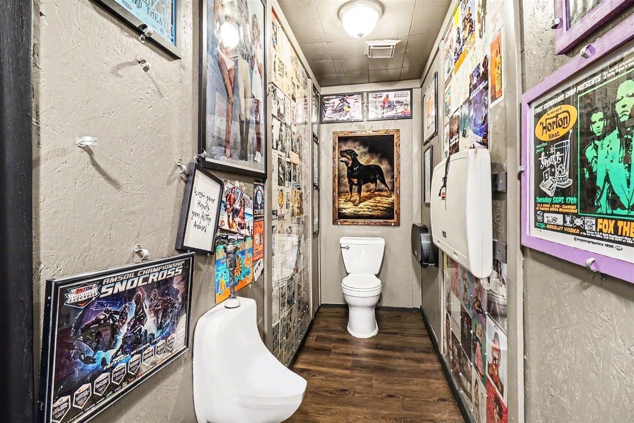 121 & 125 S James Street, Ludington, MI, 49431-2101