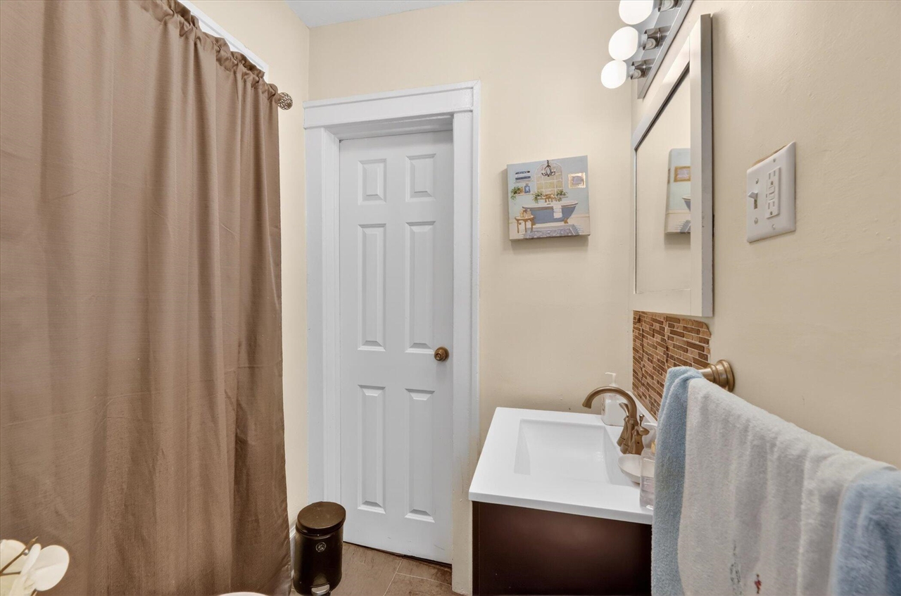 359 Lakeview Avenue, Battle Creek, MI, 49015-3306