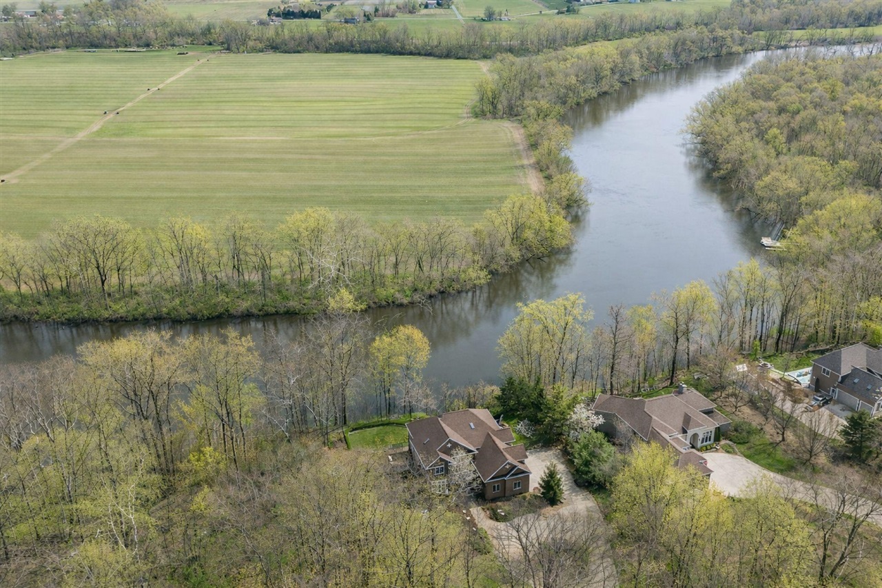 4915 Stockbridge Drive, Saint Joseph, MI, 49085-8655