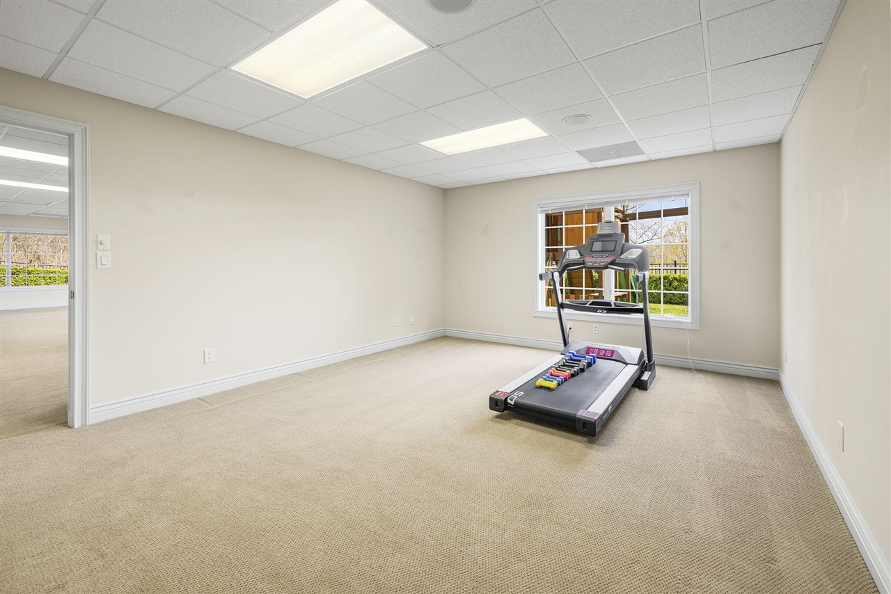 4915 Stockbridge Drive, Saint Joseph, MI, 49085-8655