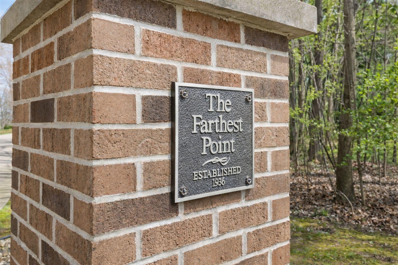 4915 Stockbridge Drive, Saint Joseph, MI, 49085-8655