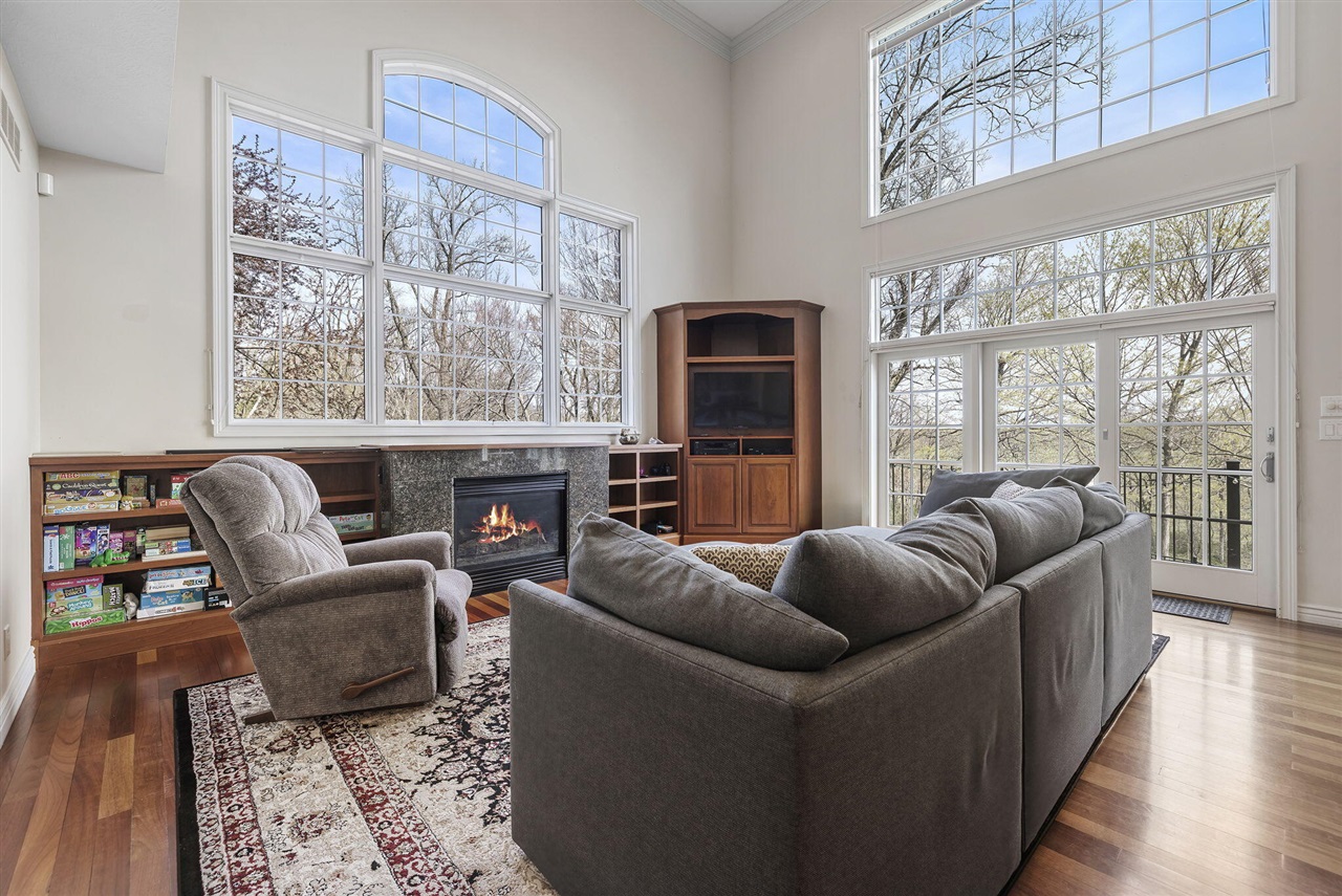 4915 Stockbridge Drive, Saint Joseph, MI, 49085-8655