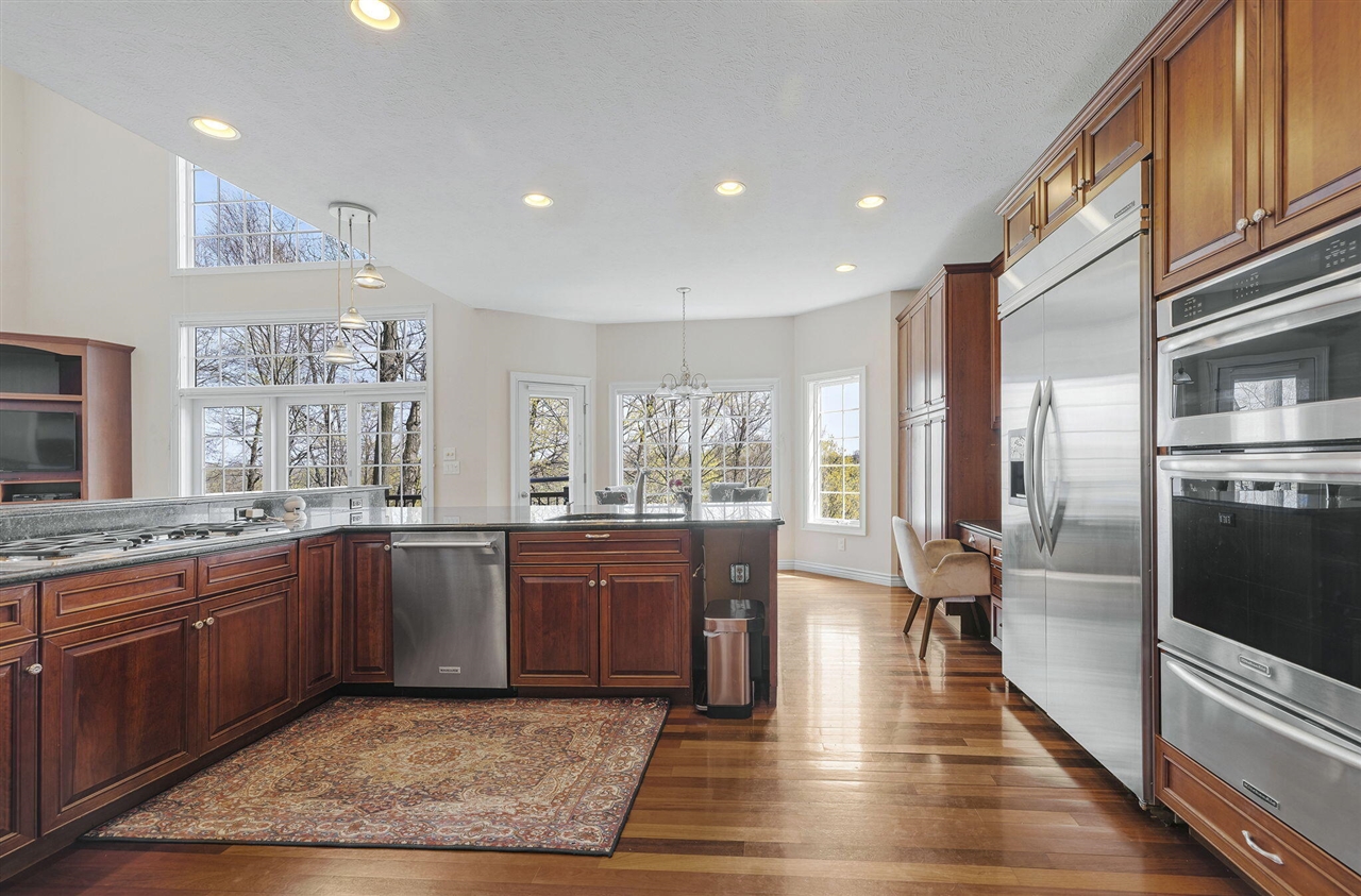 4915 Stockbridge Drive, Saint Joseph, MI, 49085-8655