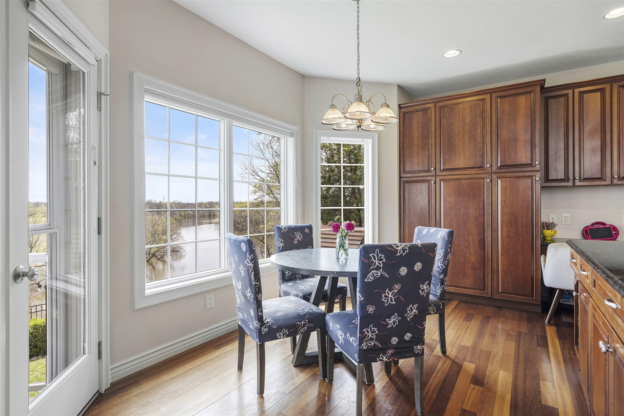 4915 Stockbridge Drive, Saint Joseph, MI, 49085-8655