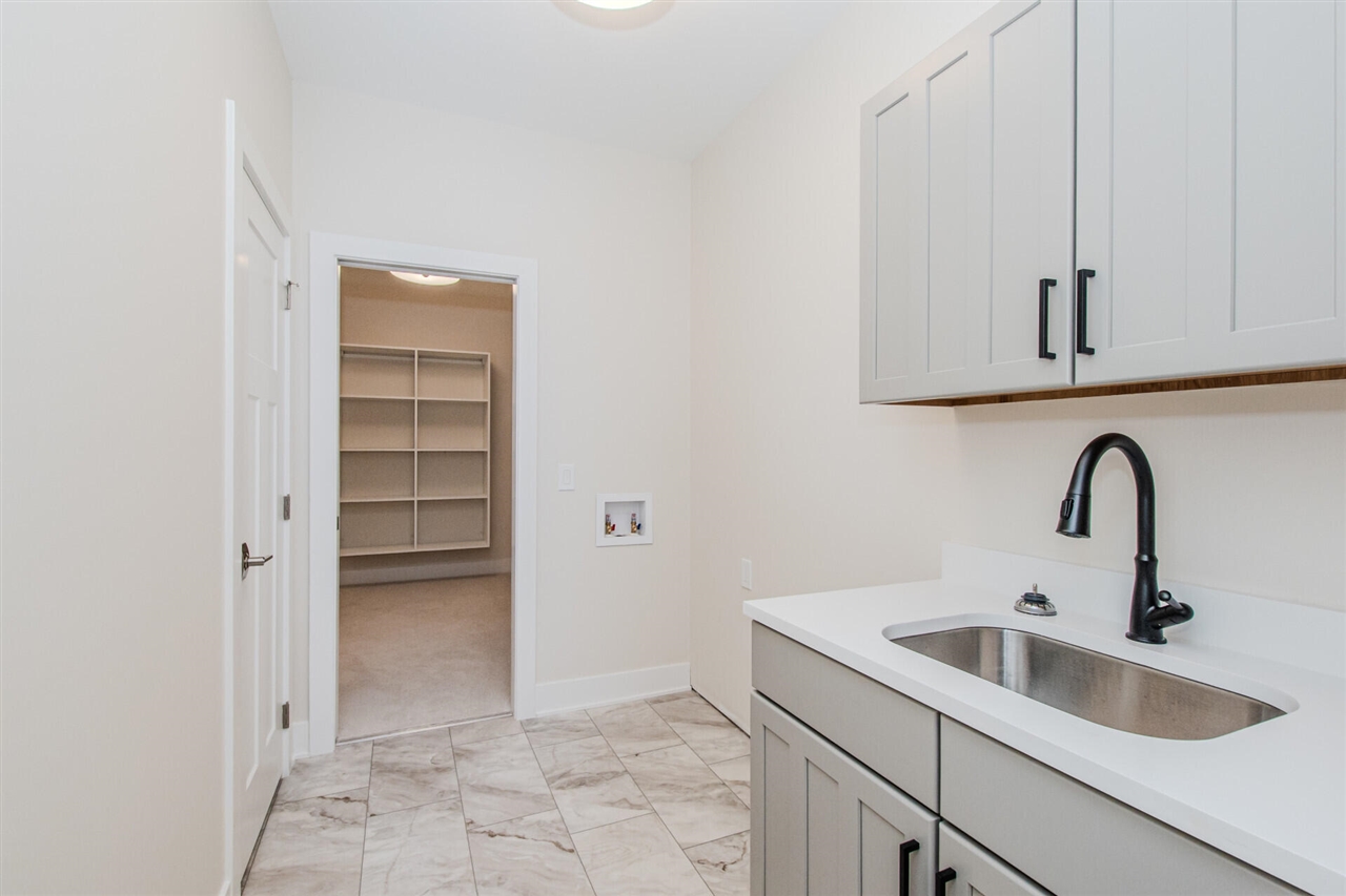 4201 Duck Drive, Ann Arbor, MI, 48103