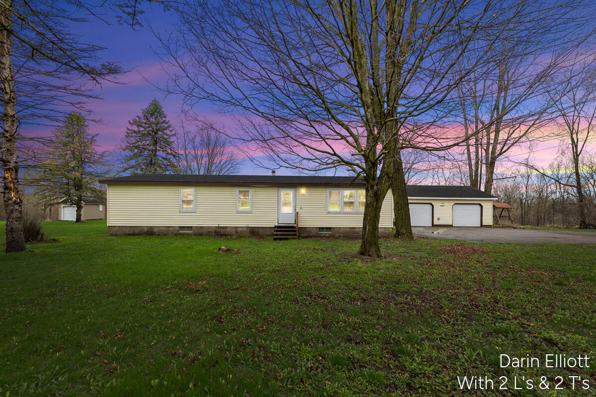 400 W Bridge Street, Lyons, MI, 48851-8634