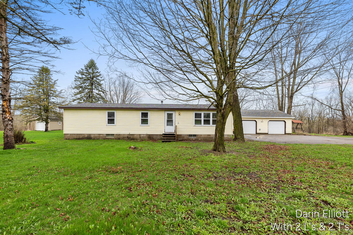 400 W Bridge Street, Lyons, MI, 48851-8634