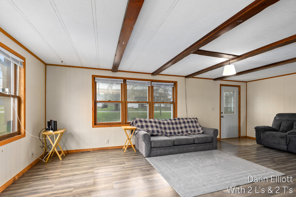 400 W Bridge Street, Lyons, MI, 48851-8634